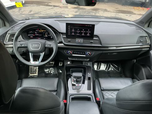 Used 2022 Audi SQ5 Premium Plus w/ Premium Plus Package image 17