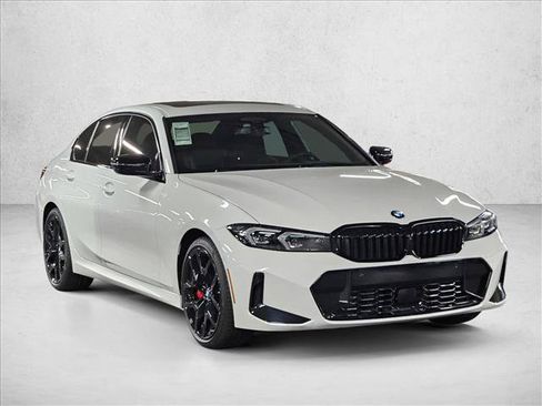 Used 2026 BMW 330i Sedan w/ M Sport Package RWD image 3