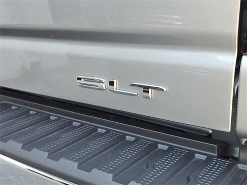 New 2025 GMC Sierra 2500 SLT w/ SLT Premium Package image 7