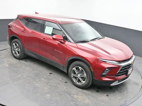 Used 2025 Chevrolet Blazer LT image 36
