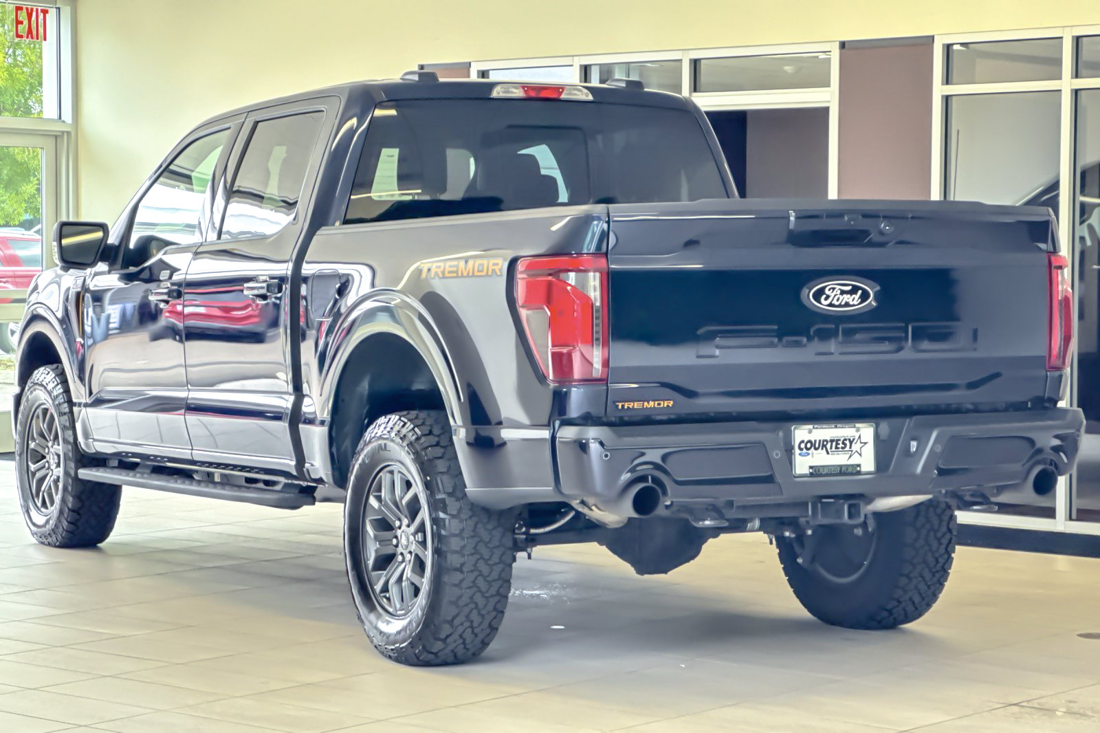 Used 2025 Ford F150 Tremor w/ Mobile Office Package AWD/4WD image 6