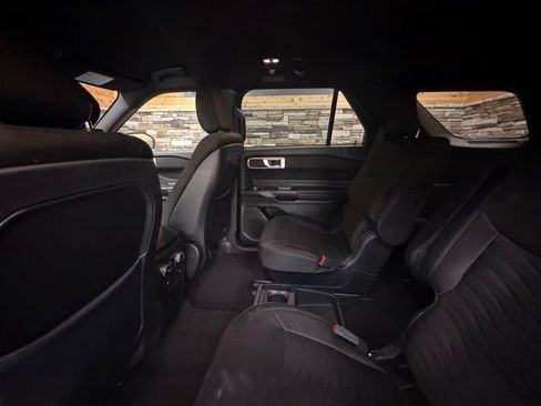 Used 2020 Ford Explorer XLT w/ Comfort Package AWD/4WD image 28