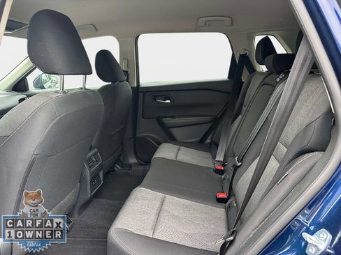 Used 2025 Nissan Rogue SV AWD/4WD image 13