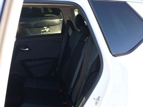 Used 2023 Nissan Rogue SV image 19