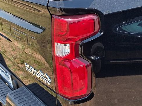 Used 2024 Chevrolet Silverado 1500 High Country w/ Technology Package AWD/4WD image 23