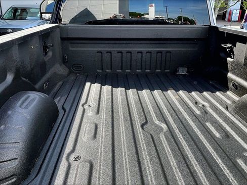 Used 2022 Ford F250 XLT w/ XLT Value Package AWD/4WD image 23