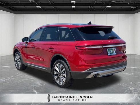 Certified 2022 Lincoln Corsair Reserve w/ Equipment Group 201A AWD/4WD image 3