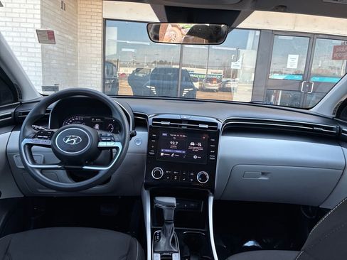 Used 2023 Hyundai Tucson SEL w/ Cargo Package AWD/4WD image 13