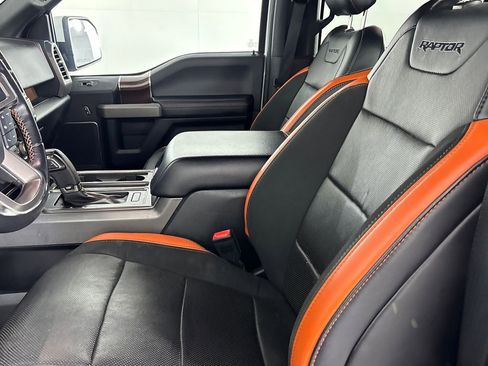 Used 2018 Ford F150 Raptor w/ Equipment Group 802A Luxury image 8