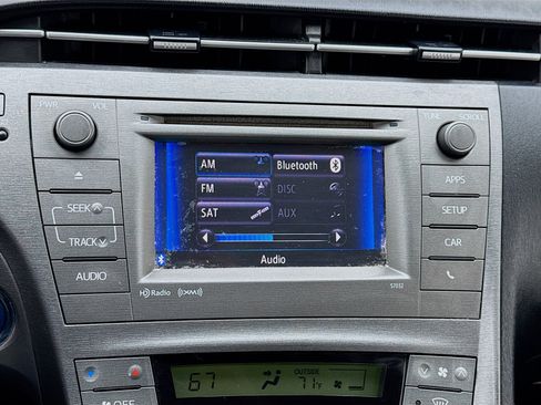 Used 2013 Toyota Prius Three image 11