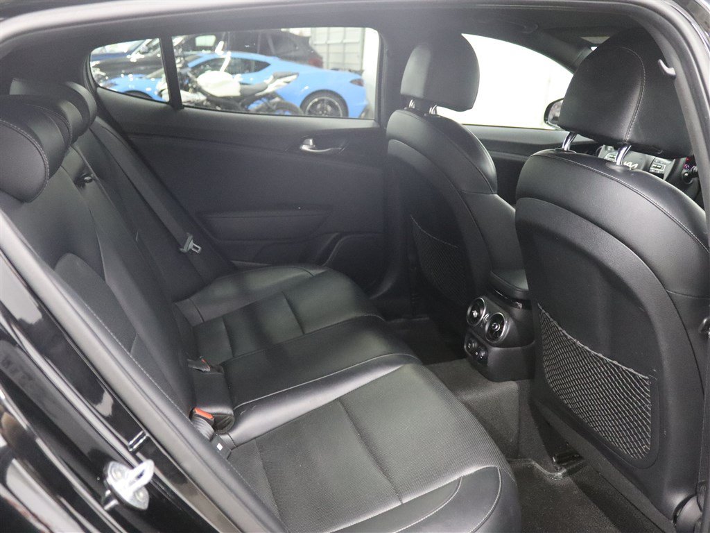 Used 2022 Kia Stinger GT-Line RWD image 22