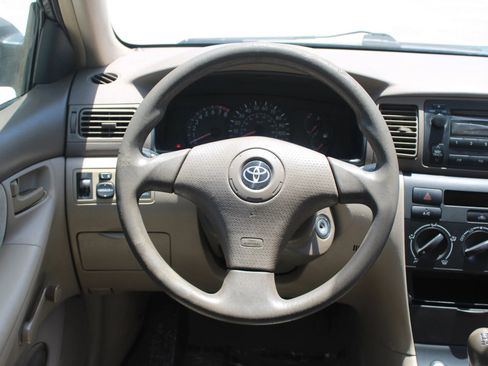 Used 2005 Toyota Corolla CE FWD image 11