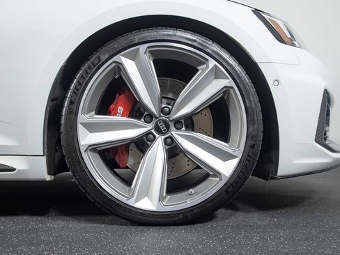 Used 2019 Audi RS 5 Sportback w/ Black Optic Carbon Package AWD/4WD image 21