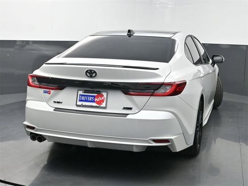 Used 2025 Toyota Camry XSE image 40
