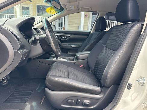 Used 2017 Nissan Altima 2.5 SV FWD image 26