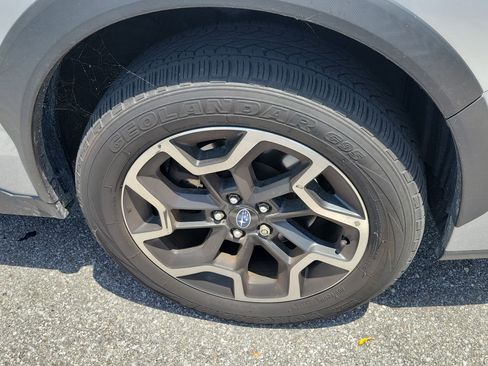 Used 2017 Subaru Crosstrek 2.0i Premium image 8