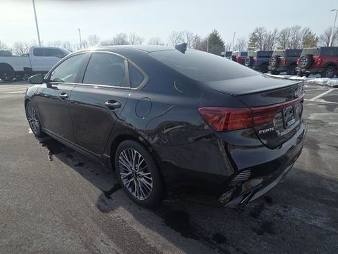 Used 2023 Kia Forte GT-Line w/ GT-Line Premium Package image 3