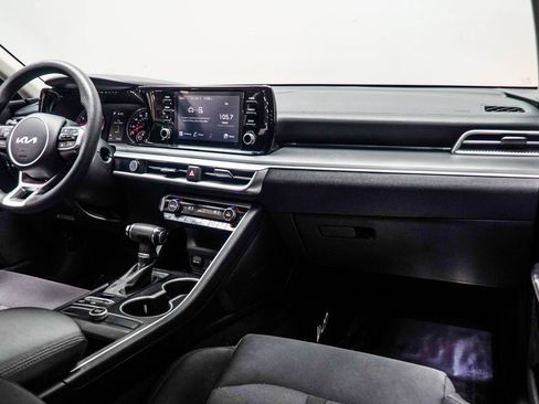 Used 2022 Kia K5 LXS image 17