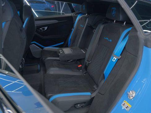 Used 2024 Lamborghini Urus Performante AWD/4WD image 16