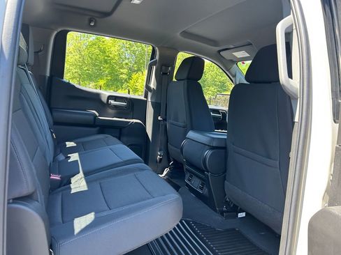 New 2026 Chevrolet Silverado 1500 Custom Trail Boss w/ LPO, Dark Essentials Package AWD/4WD image 38