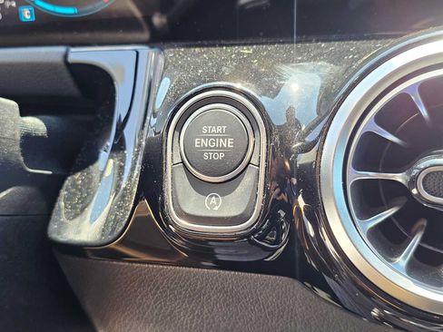 Used 2023 Mercedes-Benz GLA 250 image 30