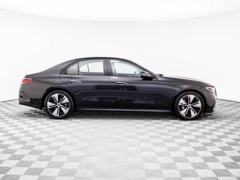 Used 2025 Mercedes-Benz E 350 4MATIC Sedan w/ Winter Package image 6