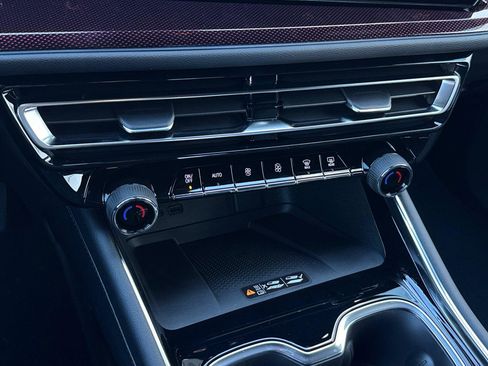 New 2026 Chevrolet Traverse Z71 w/ Enhanced Driving Package image 29