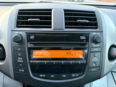 Used 2008 Toyota RAV4 Limited image 38