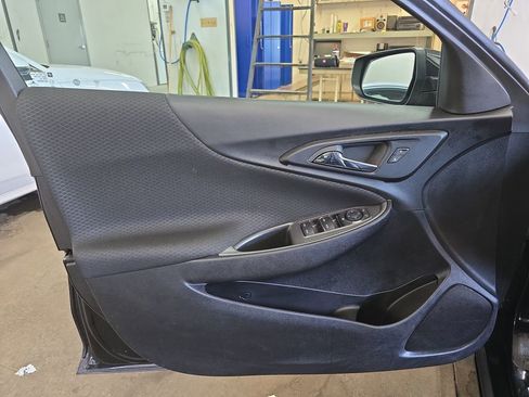 Used 2024 Chevrolet Malibu LT FWD image 25