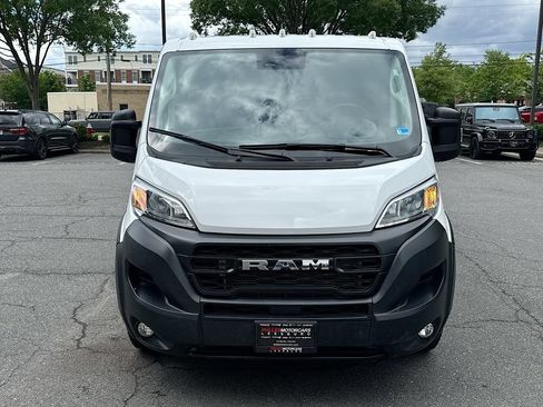 Used 2025 RAM ProMaster 2500 w/ Convenience Group FWD image 2