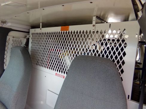 Used 1995 Ford E-250 and Econoline 250 Super image 15