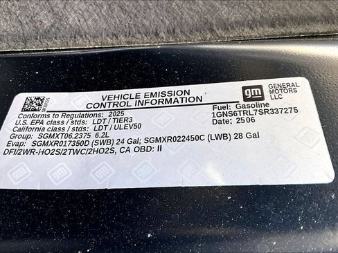 Used 2025 Chevrolet Tahoe High Country AWD/4WD image 28