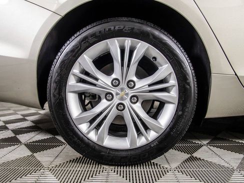 Used 2014 Chevrolet Impala LT w/ Convenience Package image 40