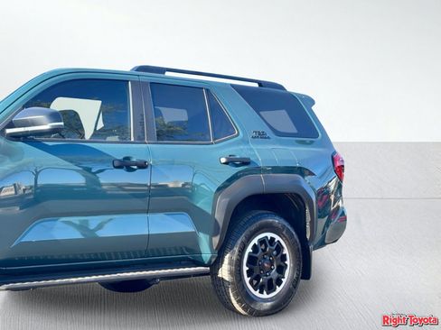 Certified 2025 Toyota 4Runner TRD Off-Road AWD/4WD image 10