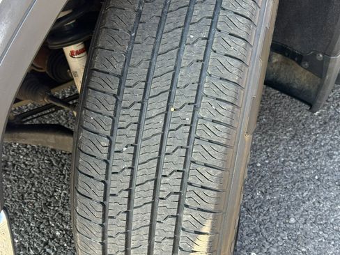 Used 2020 GMC Sierra 1500 SLT w/ SLT Premium Package image 18