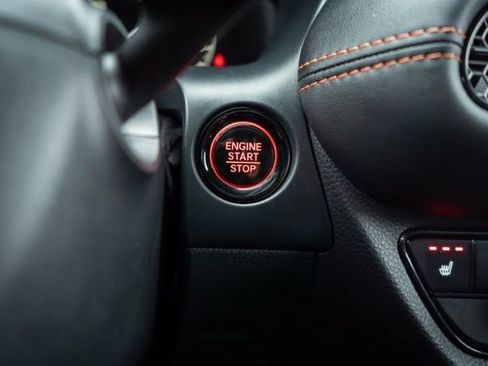 Used 2025 Honda HR-V Sport image 16