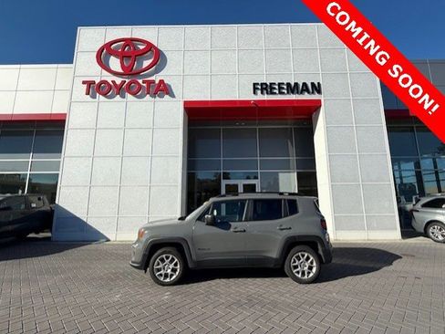 Used 2022 Jeep Renegade Latitude w/ Convenience Group image 1