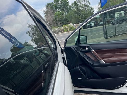 Used 2018 Subaru Forester 2.5i Touring w/ Popular Package #3B AWD/4WD image 11