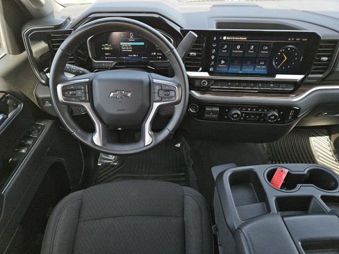 Used 2026 Chevrolet Silverado 1500 RST AWD/4WD image 11