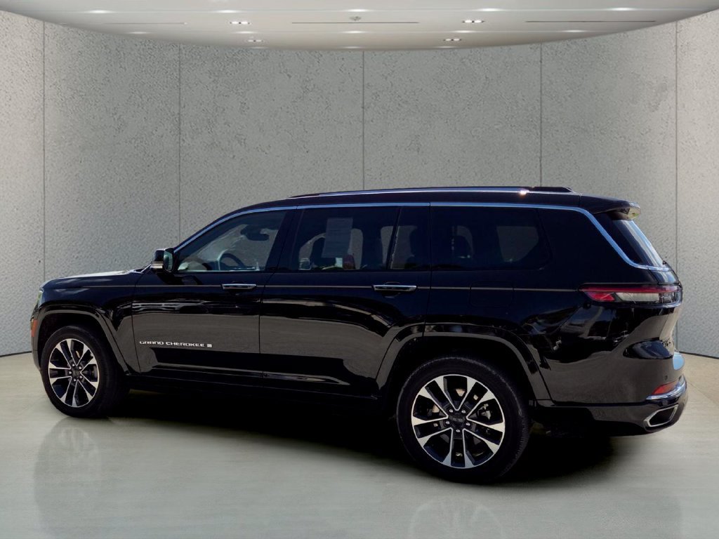 Used 2023 Jeep Grand Cherokee L Overland AWD/4WD image 9