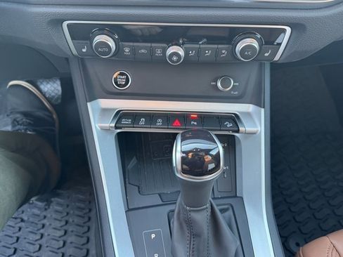 Used 2025 Audi Q3 2.0T Premium w/ Convenience Package image 19