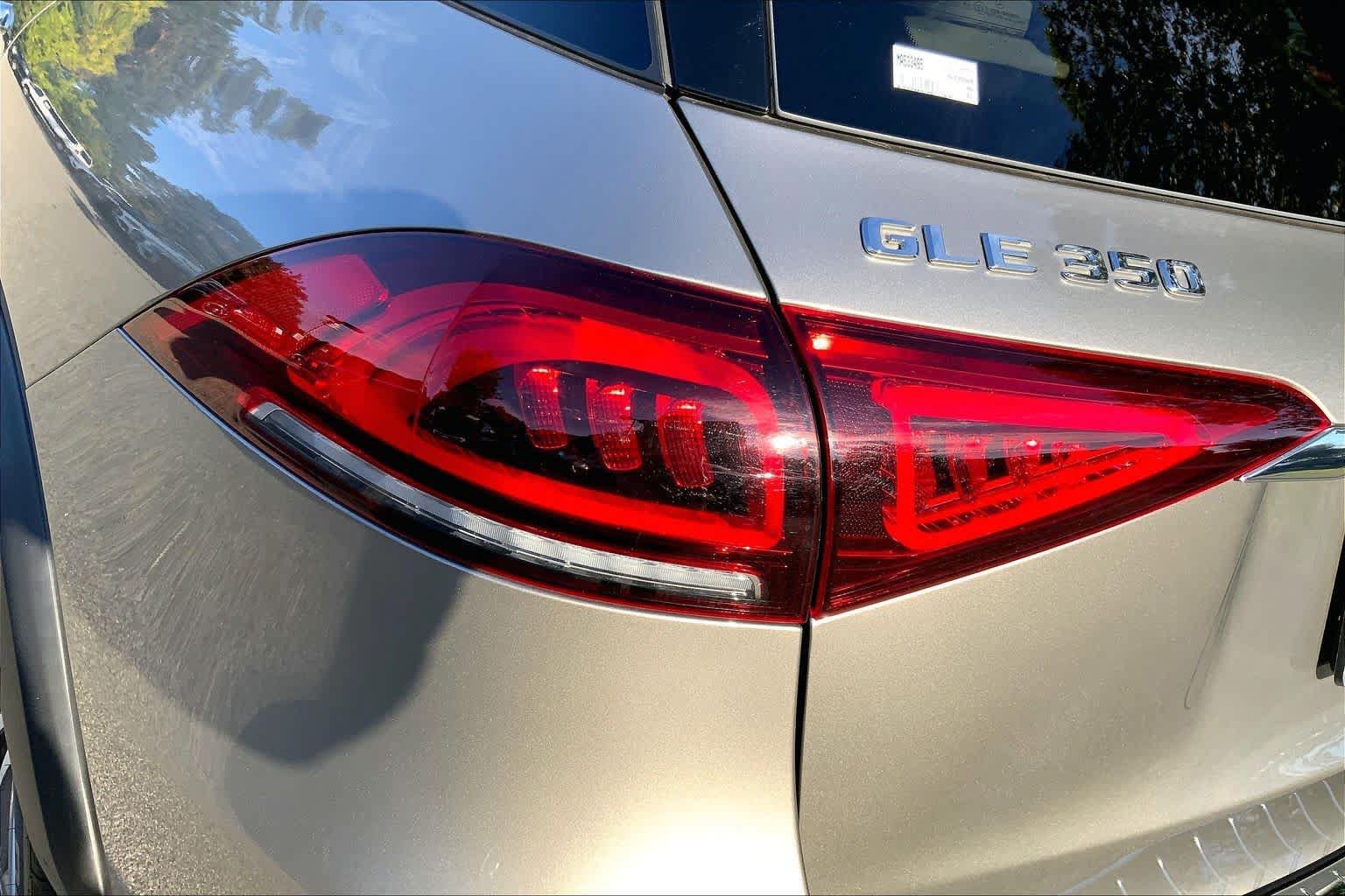 Used 2021 Mercedes-Benz GLE 350 4MATIC image 28