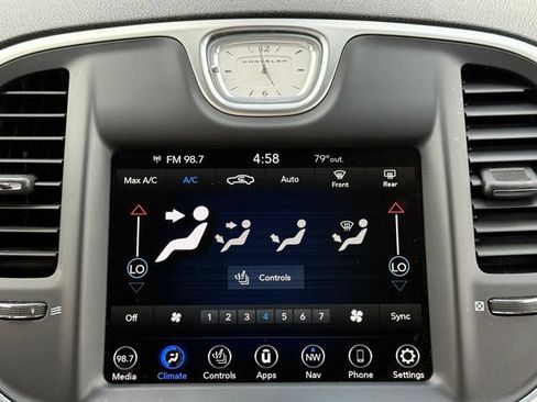 Used 2022 Chrysler 300 Touring L w/ Popular Equipment Group AWD/4WD image 16
