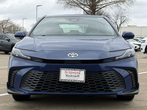 Certified 2025 Toyota Camry SE image 8