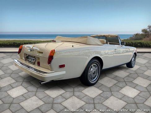 Used 1990 Rolls-Royce Corniche III RWD image 16