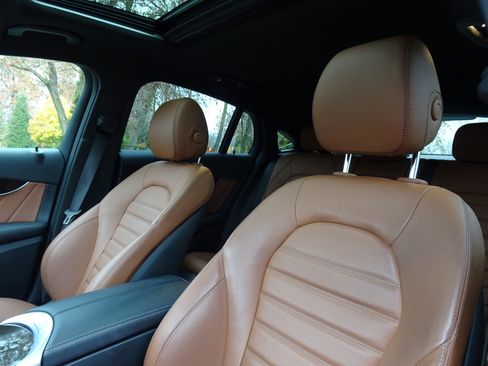 Used 2021 Mercedes-Benz GLC 300 GLC 300 image 15