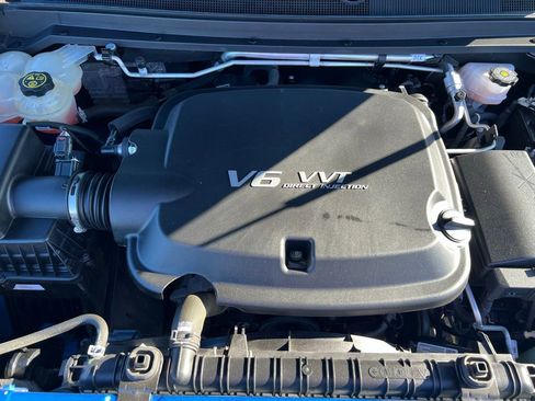 Used 2022 Chevrolet Colorado Z71 w/ Safety Package image 44