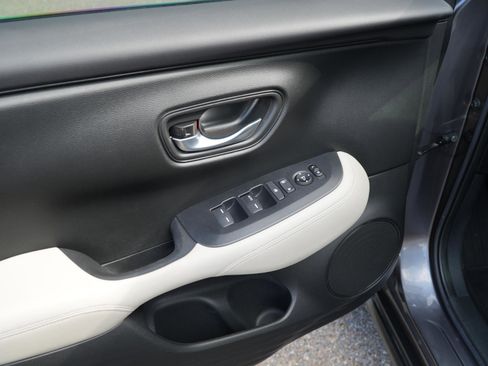 Used 2024 Honda HR-V LX image 13