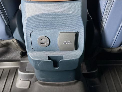 Used 2023 Ford Maverick Lariat w/ Lariat Luxury Package image 27