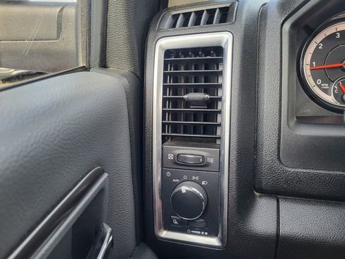 Used 2024 RAM 1500 Classic SLT AWD/4WD image 21